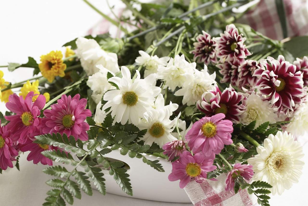Es común enviar flores a tanatorios de Madrid en los últimos meses