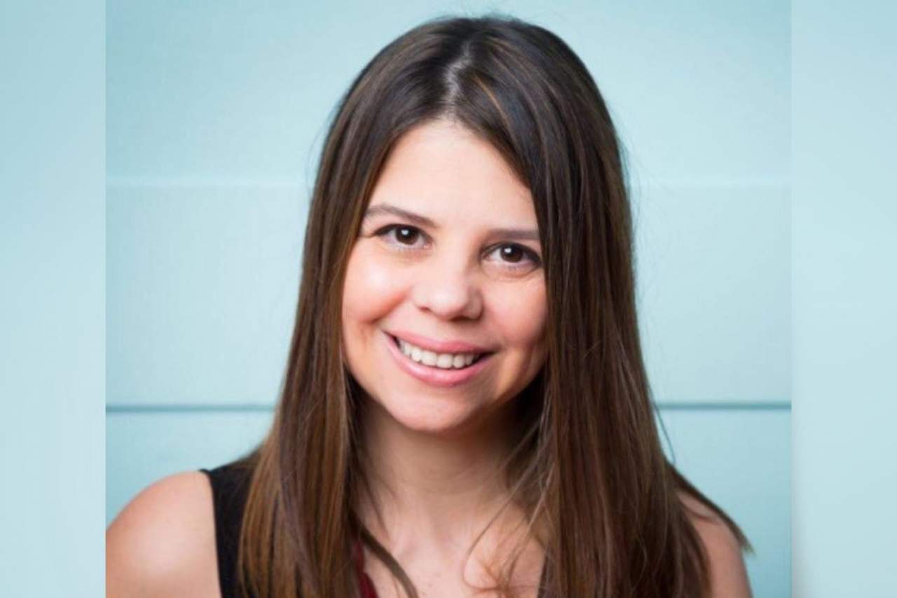 Aumento de labios sin cirugía con ácido hialurónico en Lalín: Conoce la doctora Alfonsina Uriburu