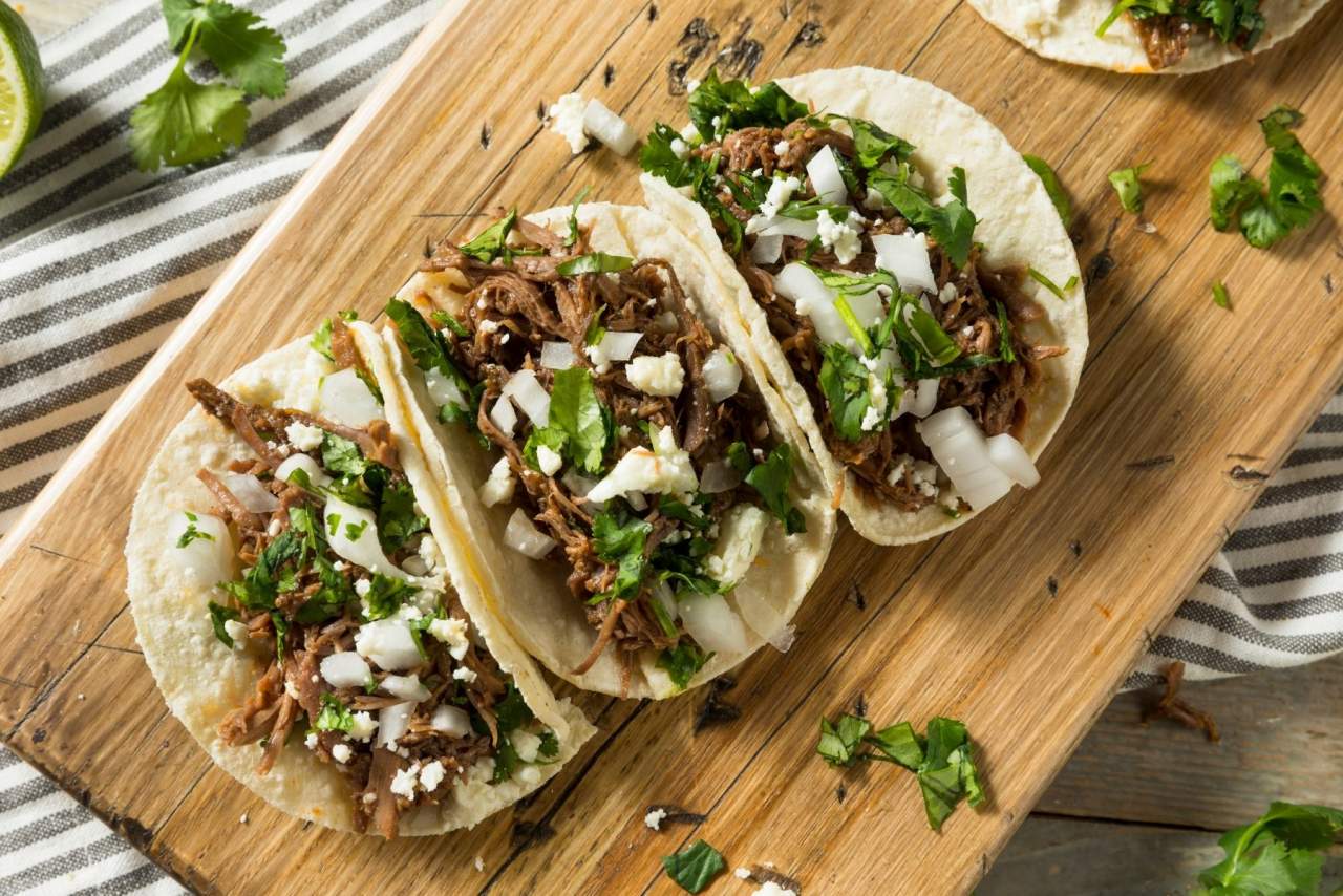 Comer tacos en Linares en La Llorona