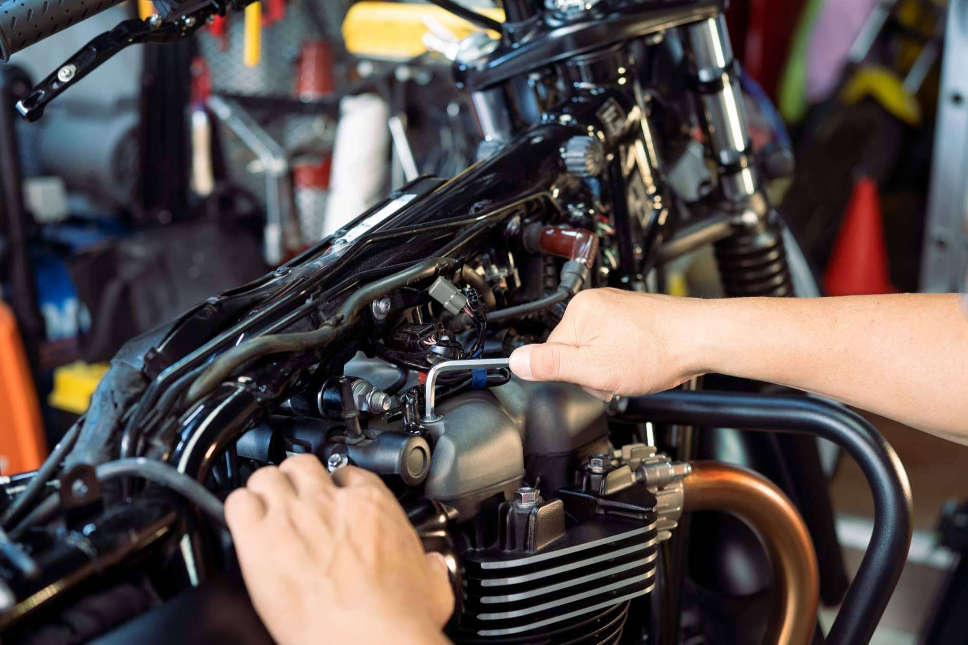 El Curso de Mecánica de la Motocicleta por Instituto Técnico de Automoción ofrece una formación integral