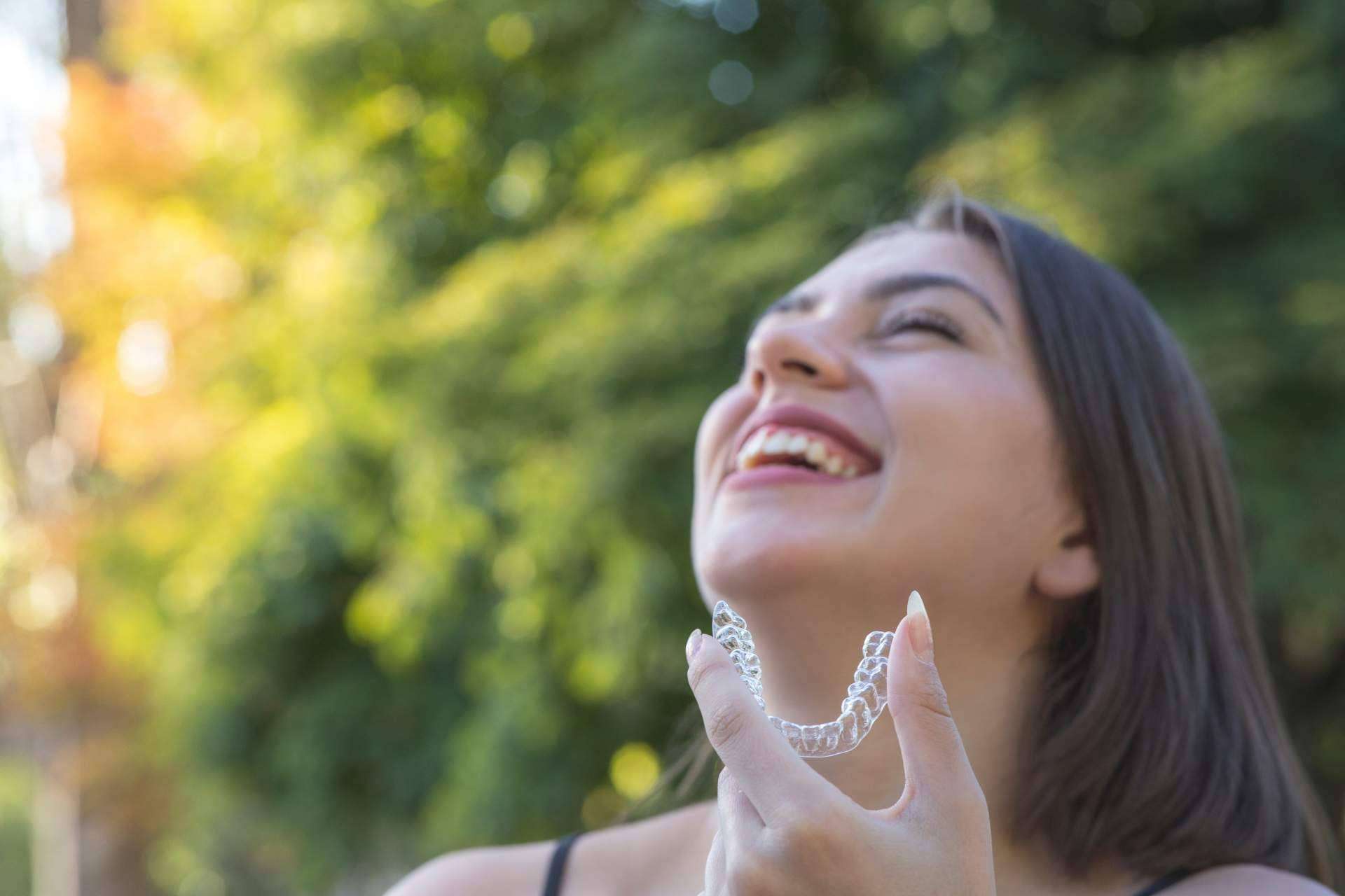 Clínica Mariana Sacoto Navia: los beneficios del tratamiento Invisalign