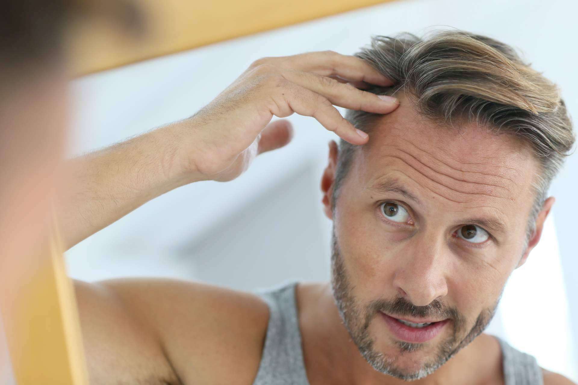 El doctor Bruno Jacobovski cuenta con una de las clínicas capilares en Barcelona más reconocidas