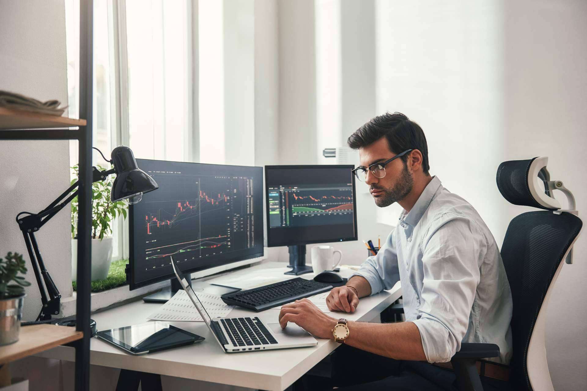 Delta Value: aprender trading moderno con herramientas avanzadas y cuentas capitalizadas por un tercero
