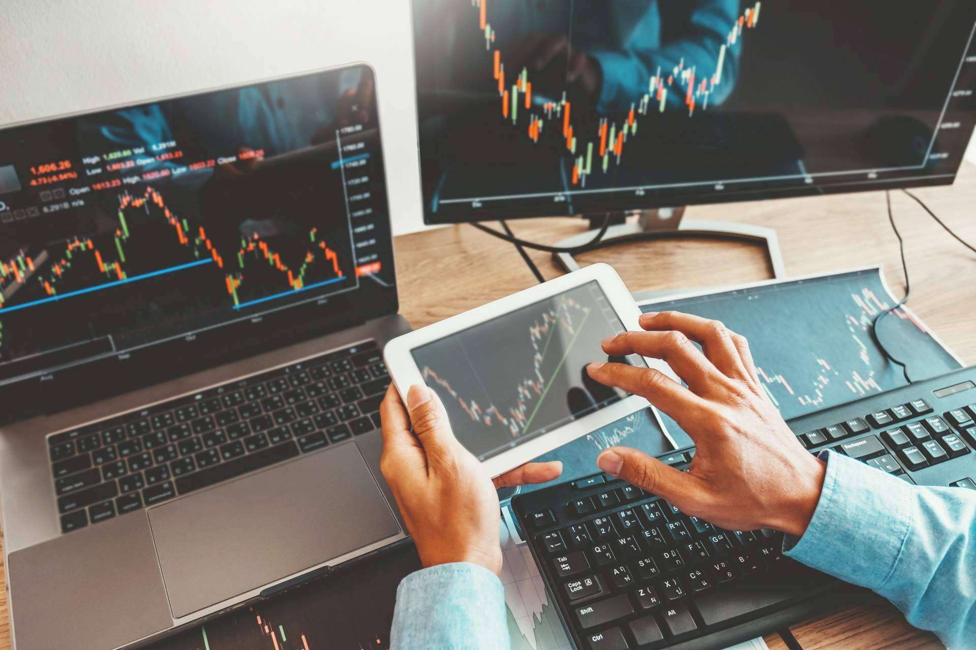 Aumentar el rendimiento del trading a través del análisis de los mercados financieros con volumen en Delta Value