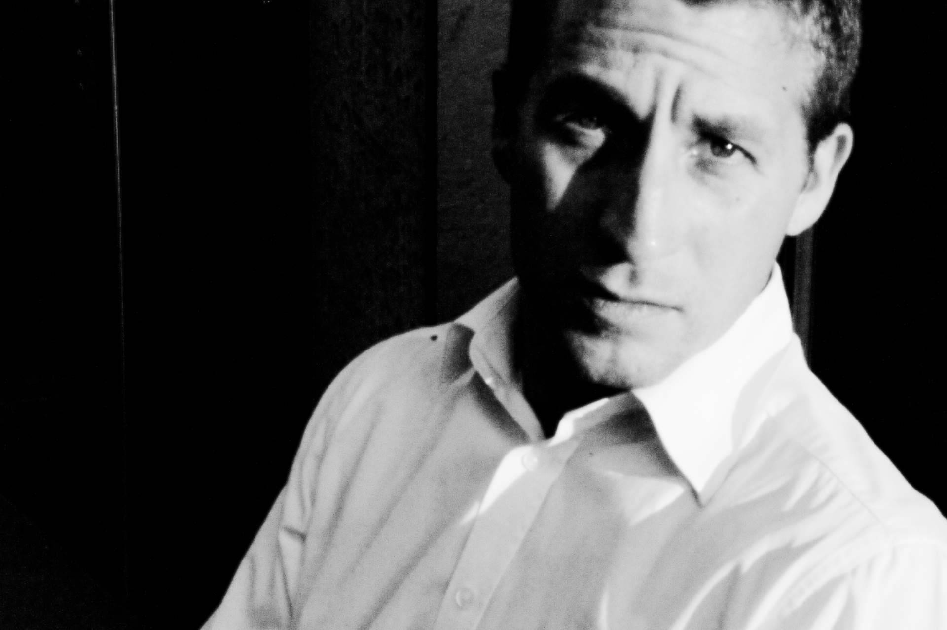 ‘Vuelo de rapiña’ entre La Habana, Santiago y Berlín, el libro cosmopolita de Paul Seaquist