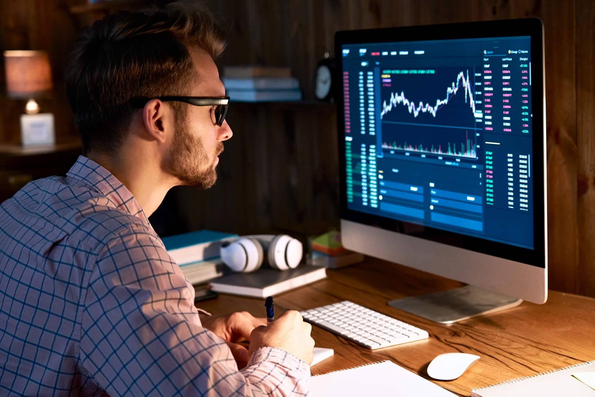 Juan Manuel García, experto en trading profesional con más de 10 años de experiencia