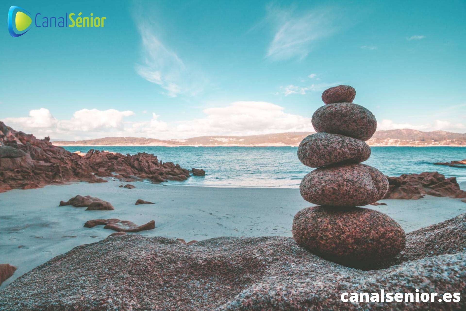 Canal Sénior lanza un curso de mindfulness y yoga para envejecer con plenitud