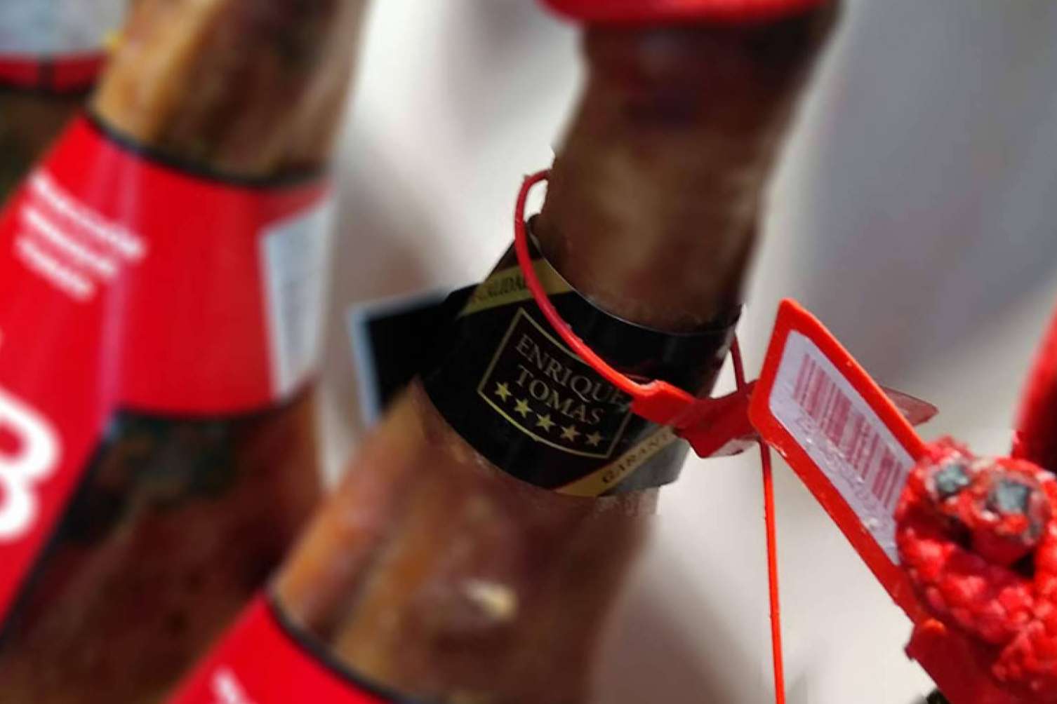 Enrique Tomás permite comprar jamón ibérico con garantías