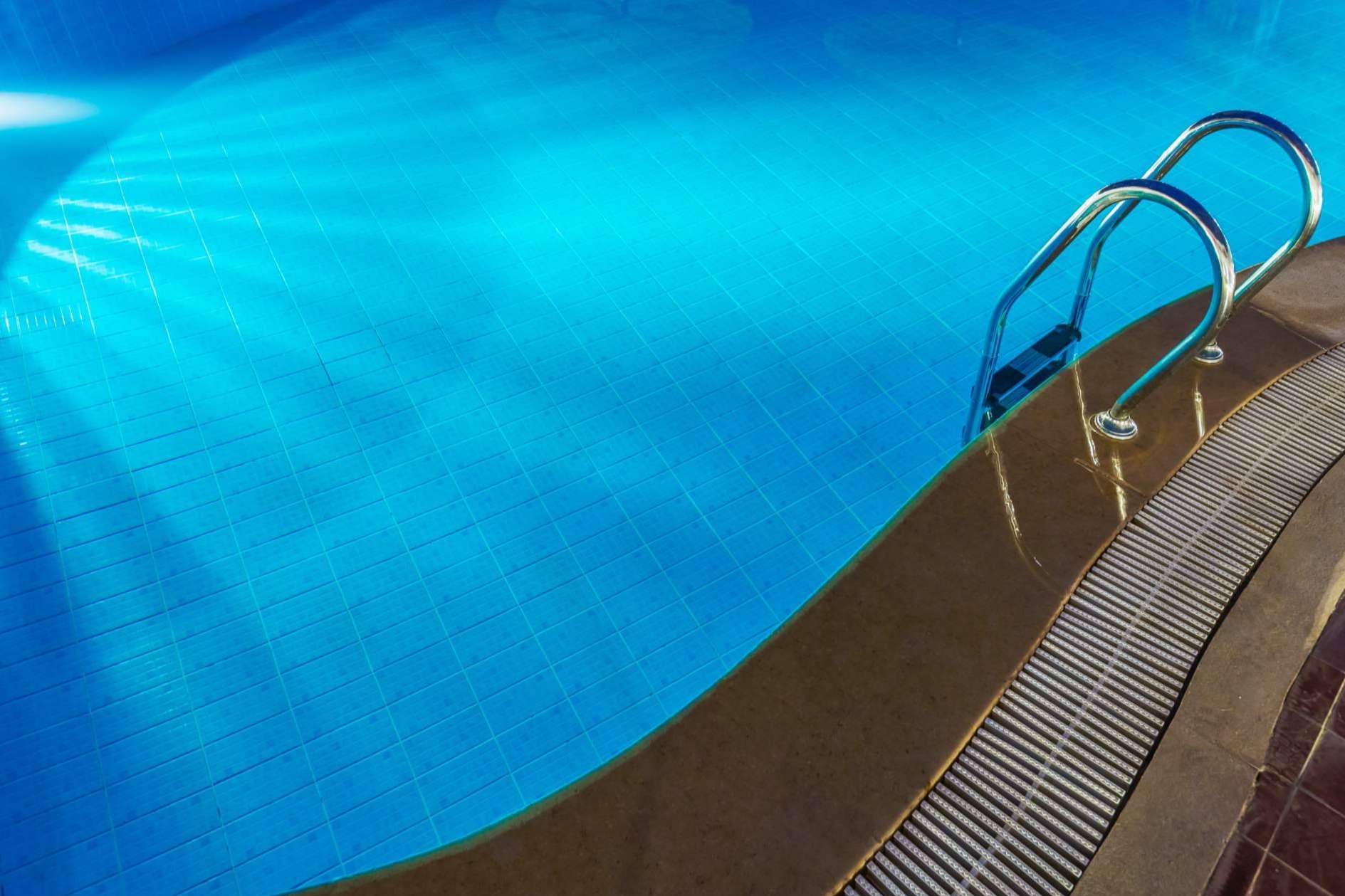 Iluminación para piscinas de la mano de Swimhome