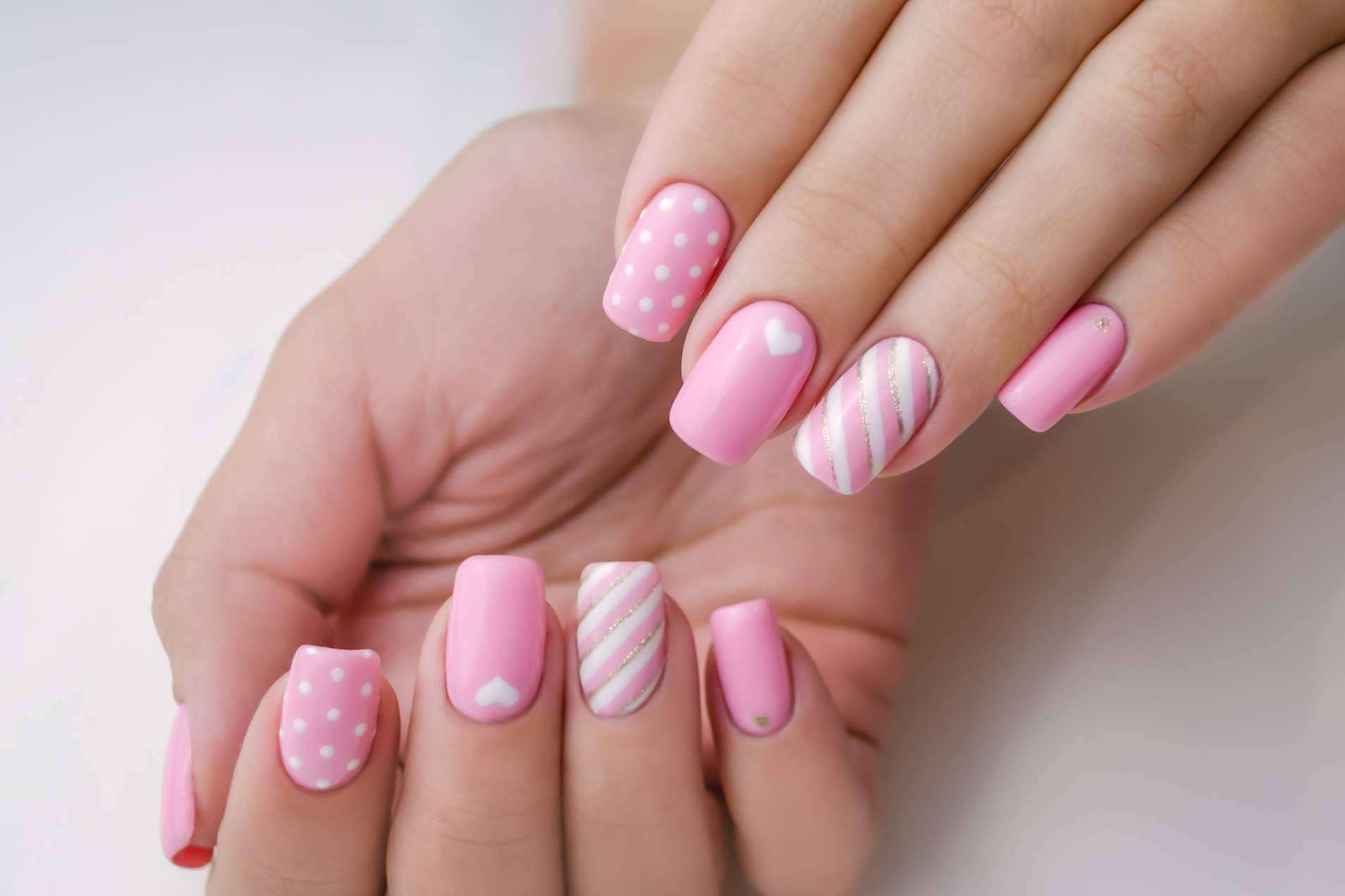 Uñas y Estética, una de las academias más premiadas que ofrece curso de uñas