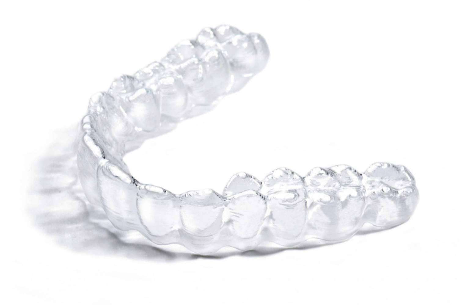 Ortodoncia invisible con Invisalign® en la Clínica Dental Ahoa