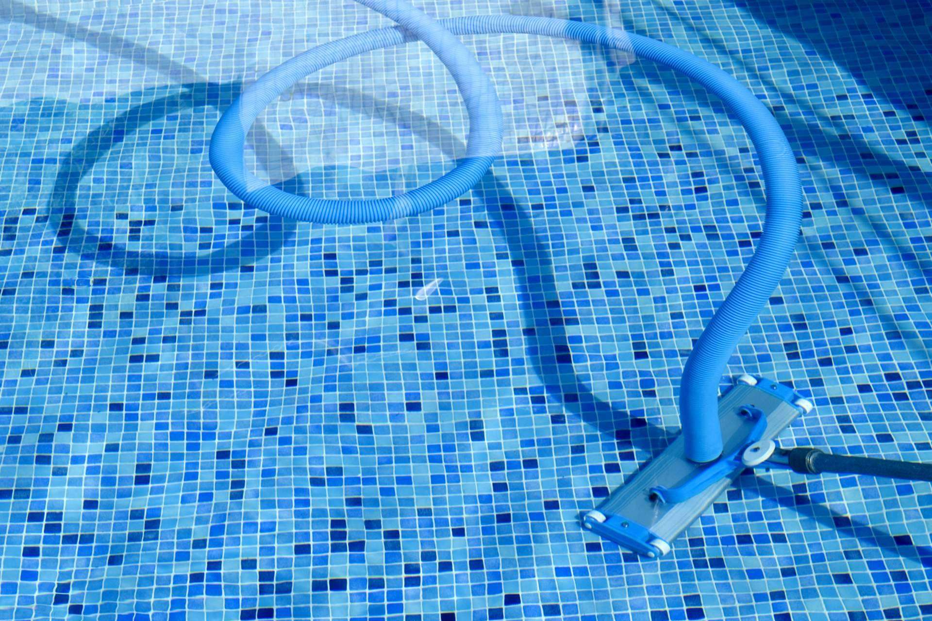 Limpiafondos eléctricos para piscina de Swimhome