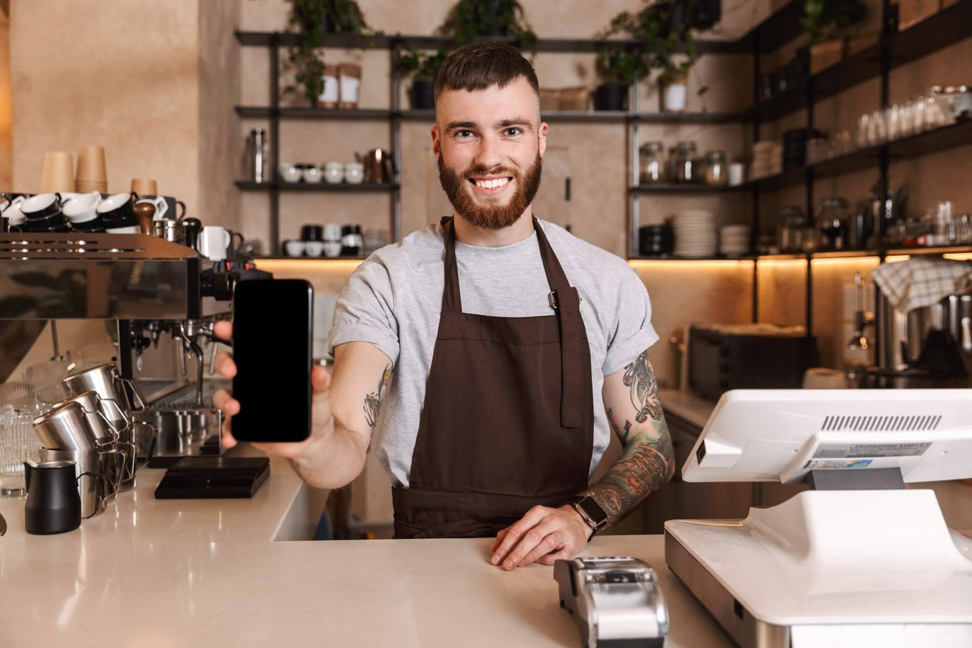 Mejorar la experiencia de los clientes con el software TPV para cafeterías de Miss Tipsi