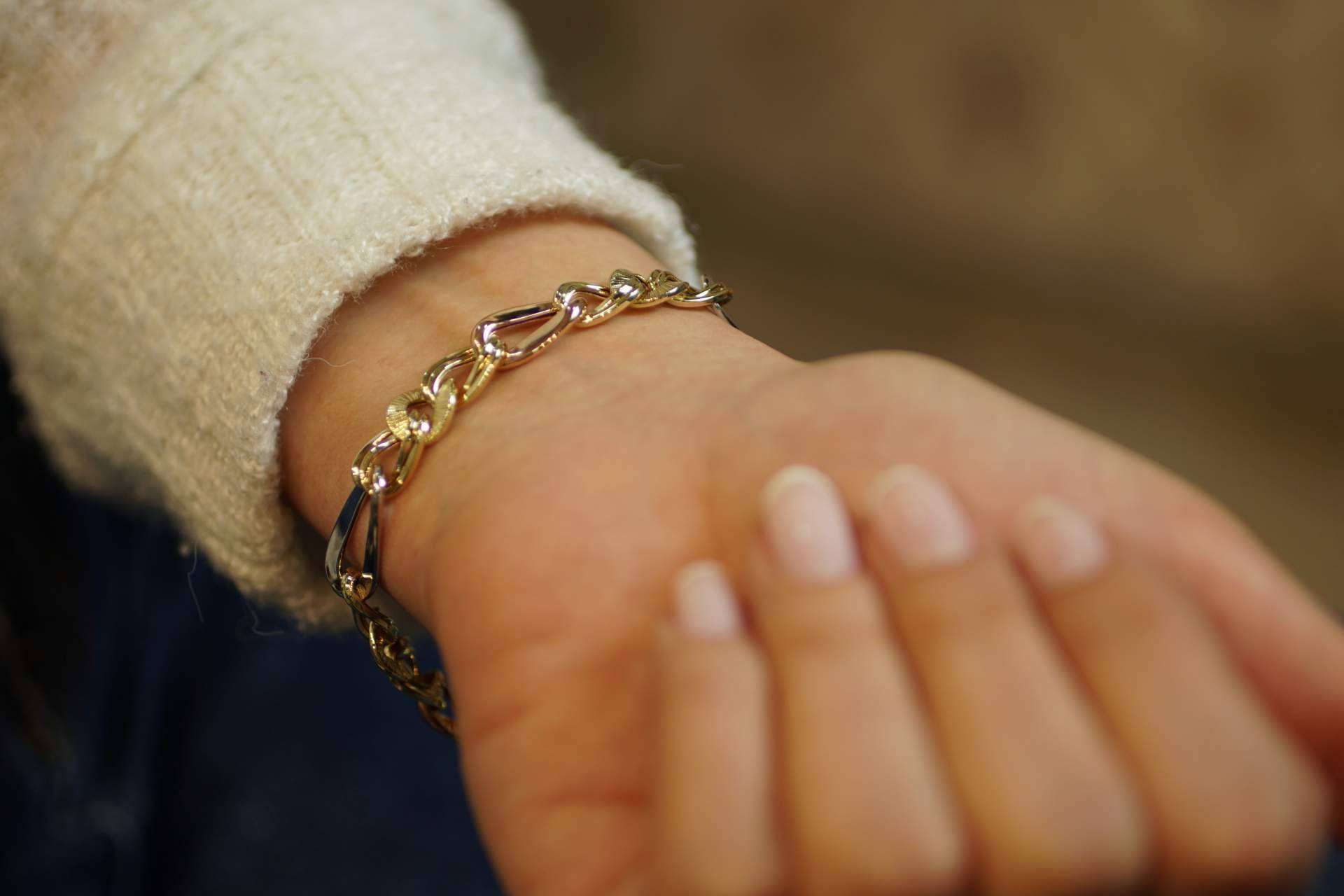El Rubí Joyeros y su amplio catálogo en pulseras de oro