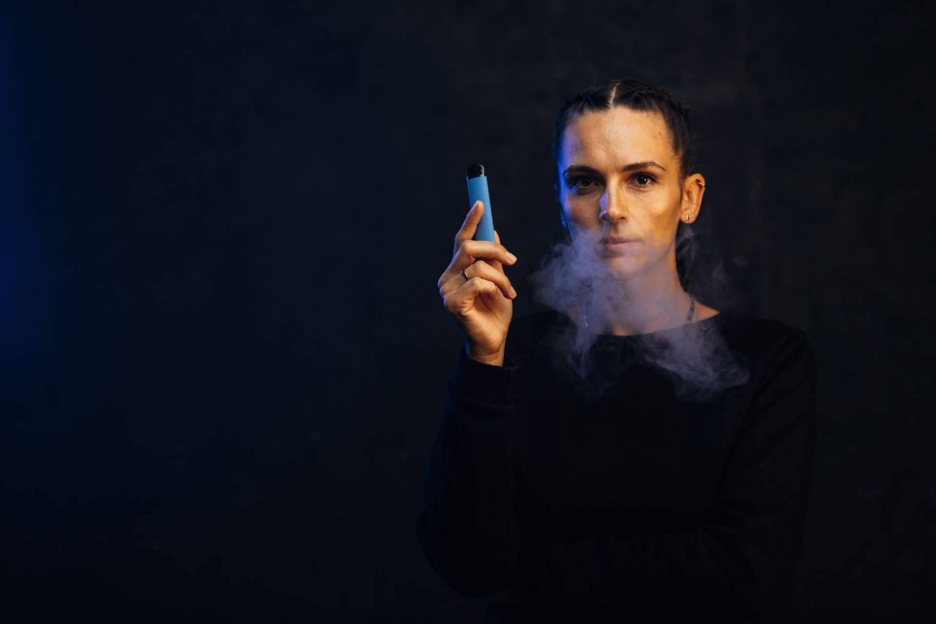 VitalCigar renueva su catálogo de vapers desechables y normales