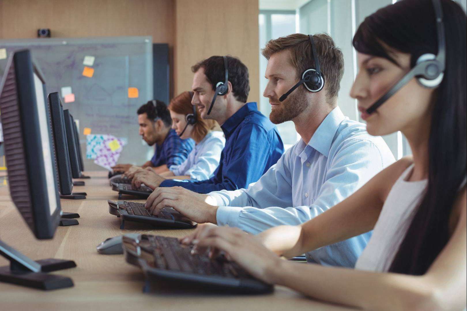 Paneles acústicos para oficinas, coworkings y call centers