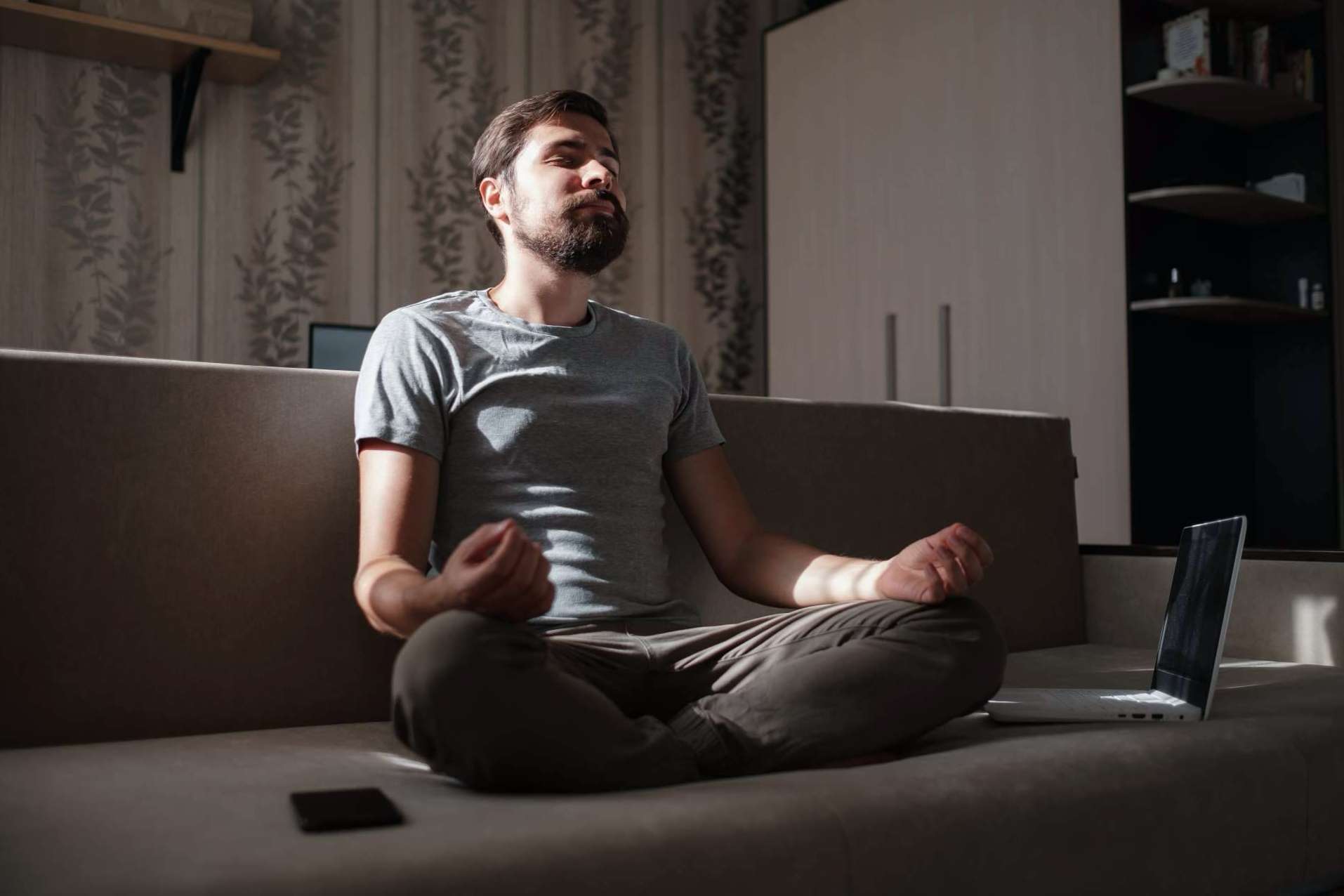 Programas de mindfulness para empresas, por WellWo