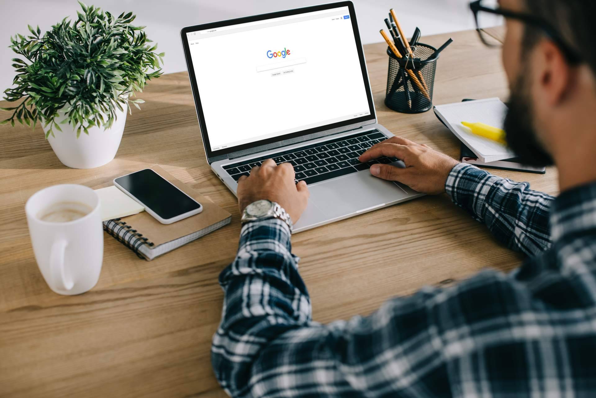 Estrategias SEO que ayudan a lograr el éxito en el posicionamiento web de empresas, por WEB CREATIVO