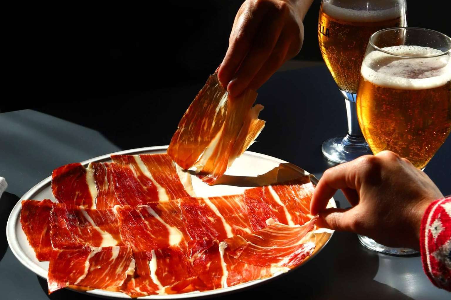 ¿Cómo diferenciar un jamón ibérico de bellota de uno de menos calidad?, por Enrique Tomás