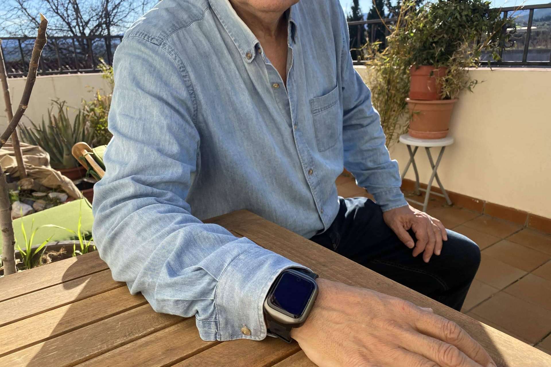 Tecnología para ayudar a las personas mayores con los relojes de Neki