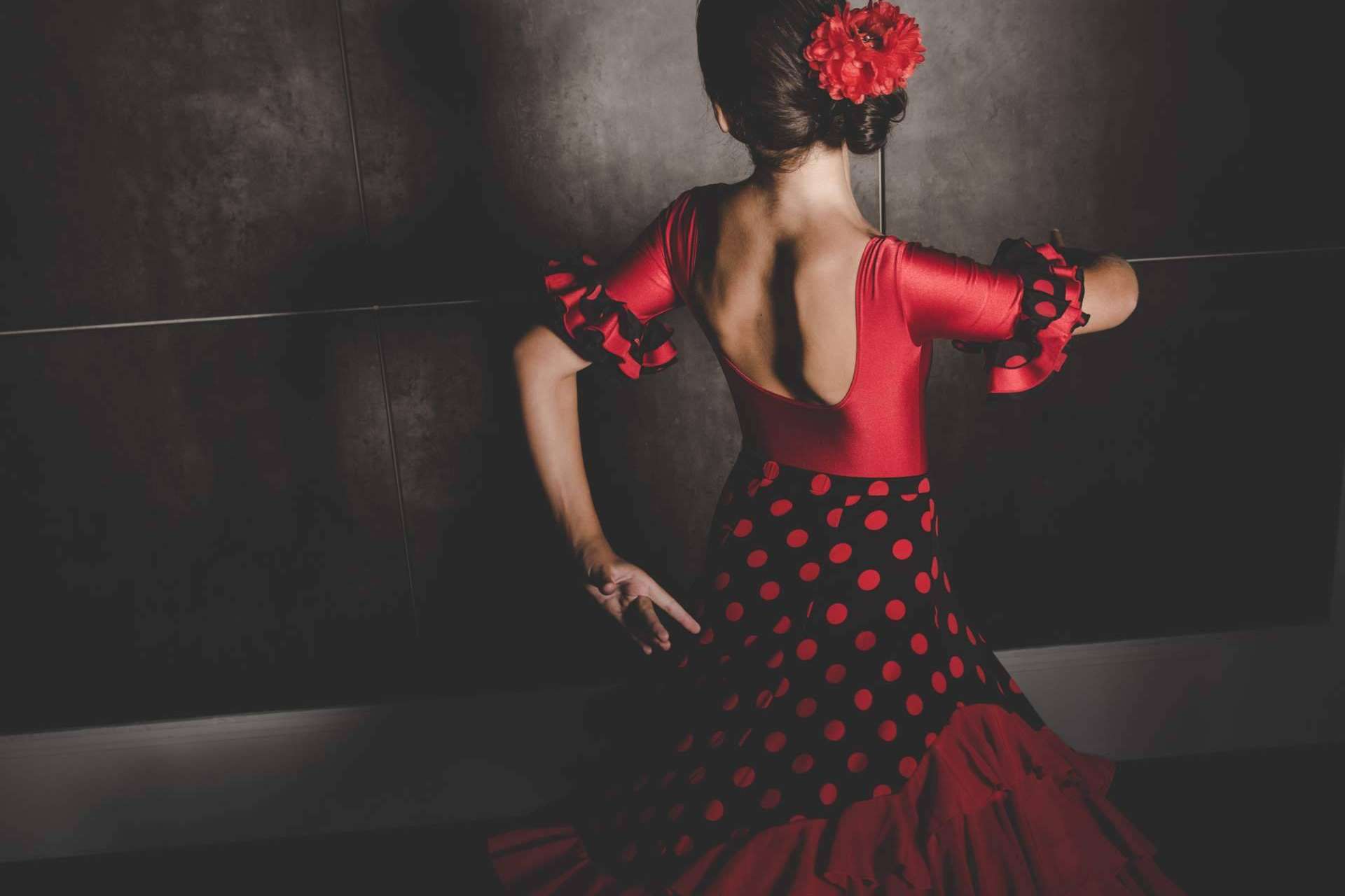 Trajes de flamenca para la Feria de Sevilla 2023, encontrar el perfecto en Viva La Feria