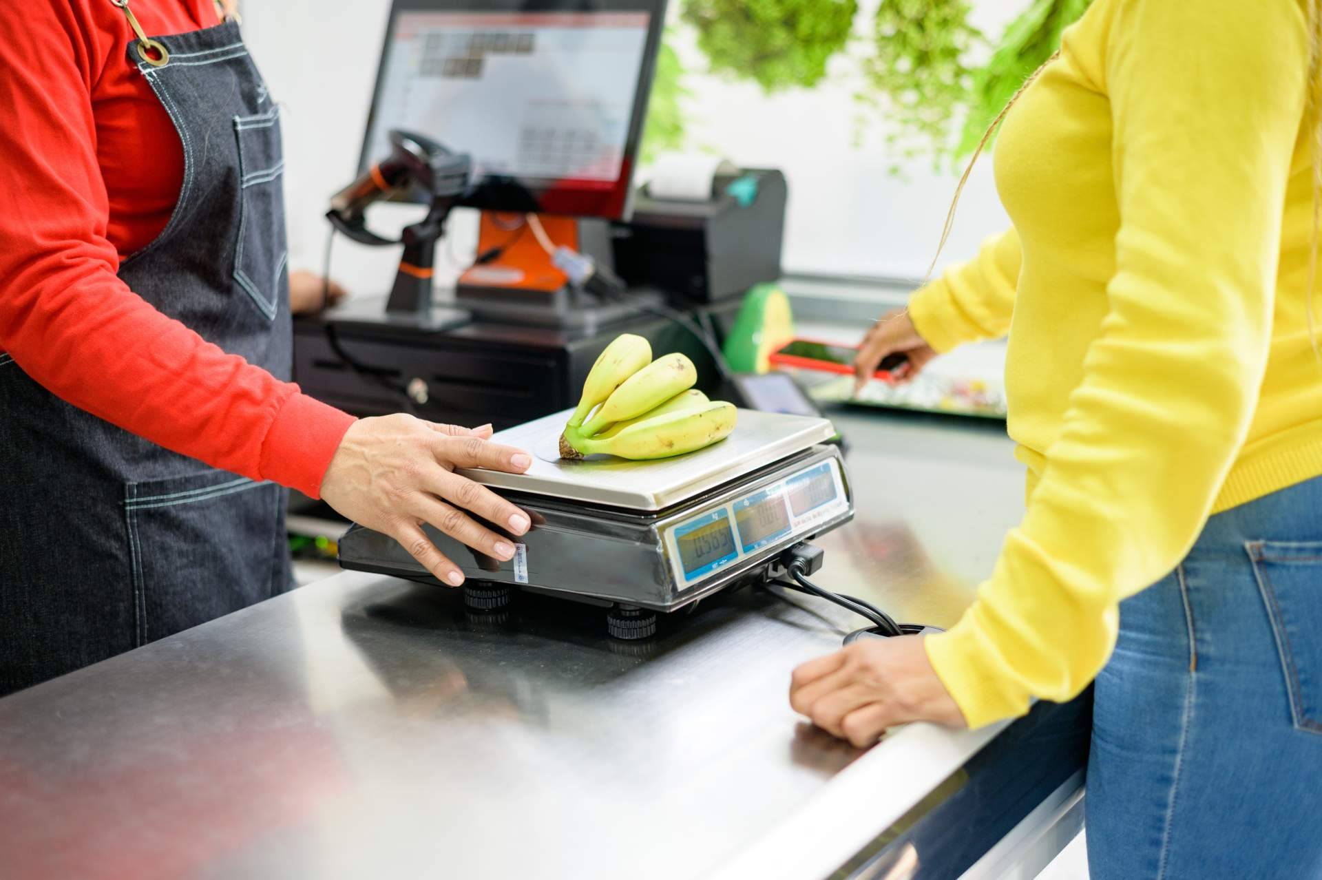 Las balanzas en los supermercados, ¿cómo asegurar la precisión del pesaje y evitar fraudes?