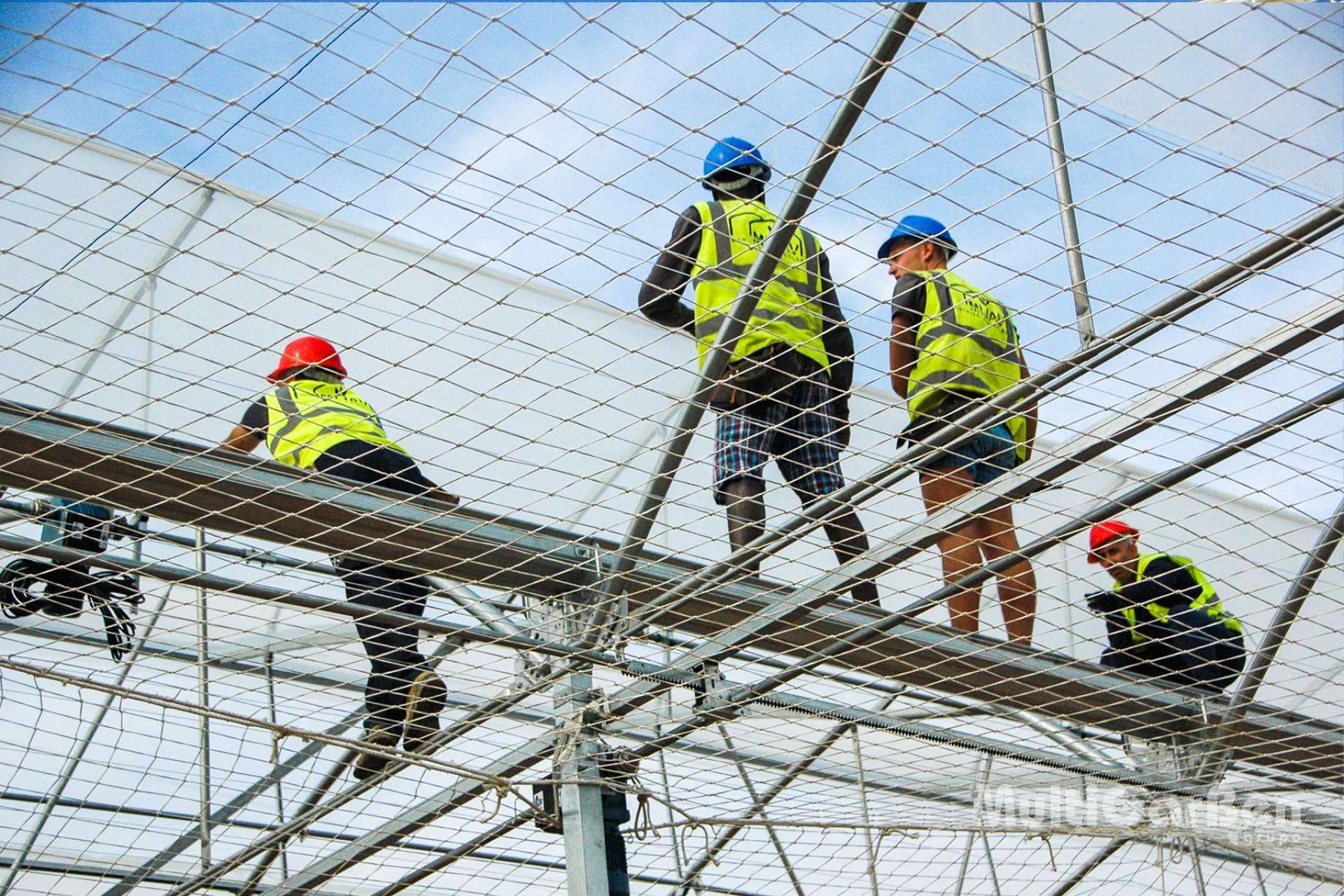 Sistemas de seguridad para la construcción y mantenimiento de invernaderos, por MultiGarBen