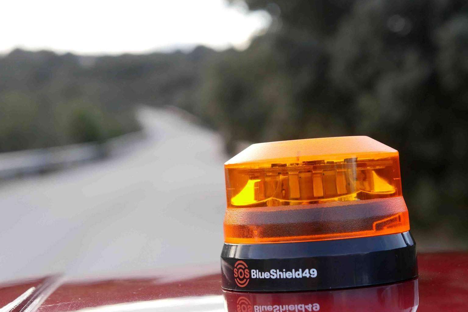 La sustitución del Triángulo de Emergencia, por la luz de emergencia V-16 homologada por la DGT