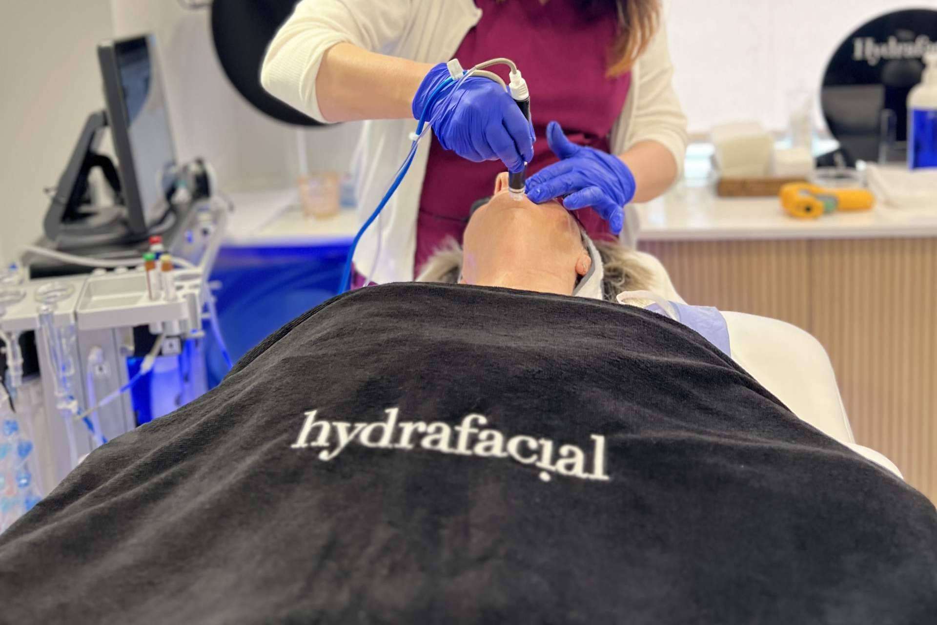 El tratamiento estrella, Hydrofacial, llega a Oviedo de la mano de la Clínica Sánchez del Río