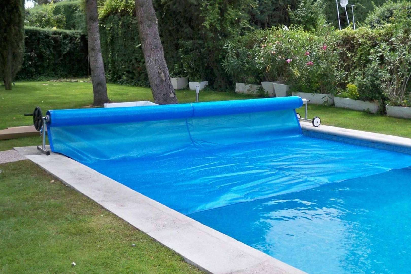 Swimhome comercializa cubiertas para piscinas, lonas y toldos de invierno