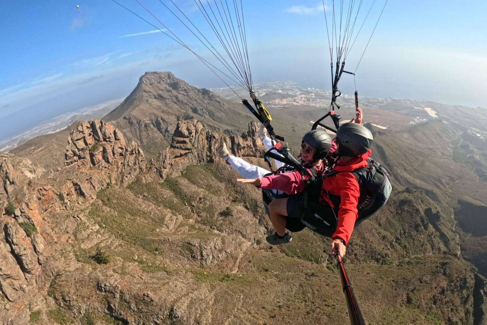Descubrir los cielos y paisajes de Tenerife, paragliding Costa Adeje
