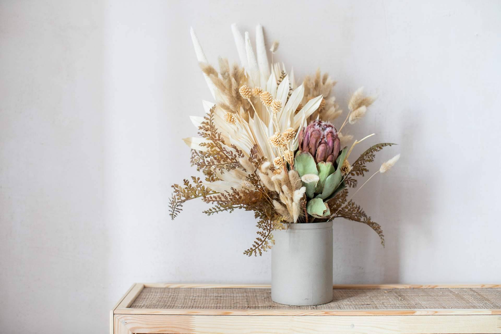 La flor seca como decoración para el hogar