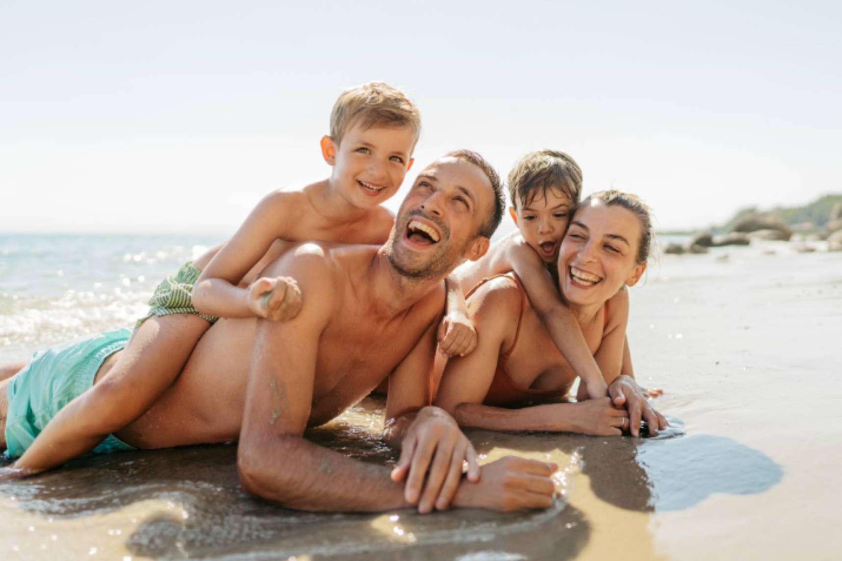 Cómo disfrutar de un verano sin deudas gracias a Quita Deudas