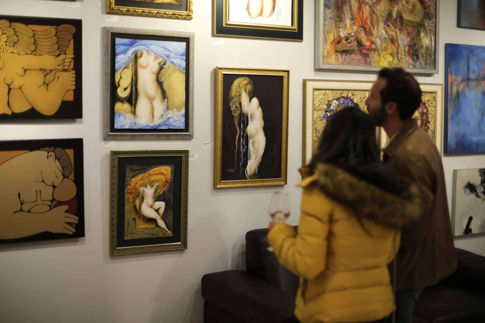 Cuadros relajantes para salón que crean un ambiente sereno y tranquilo