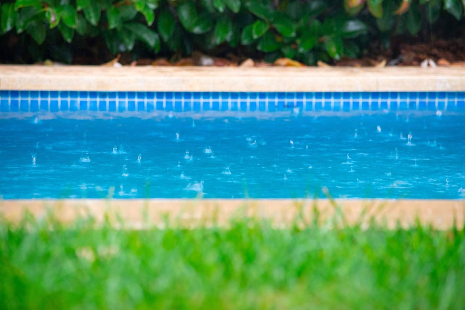 Las ventajas de utilizar un cobertor de piscina para invierno, por Swimhome