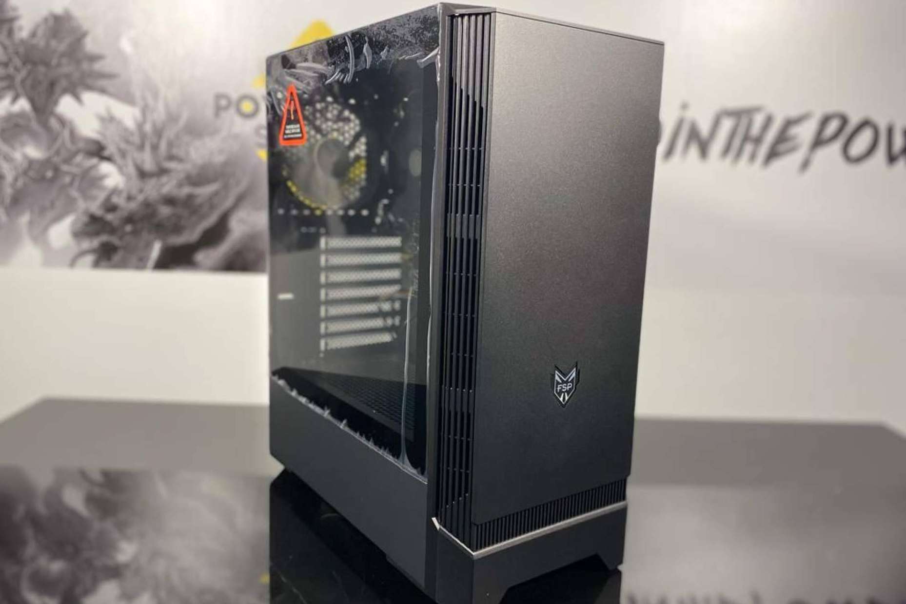 Todas las particularidades sobre el PC Minotaur A43G de PowerZone Shop
