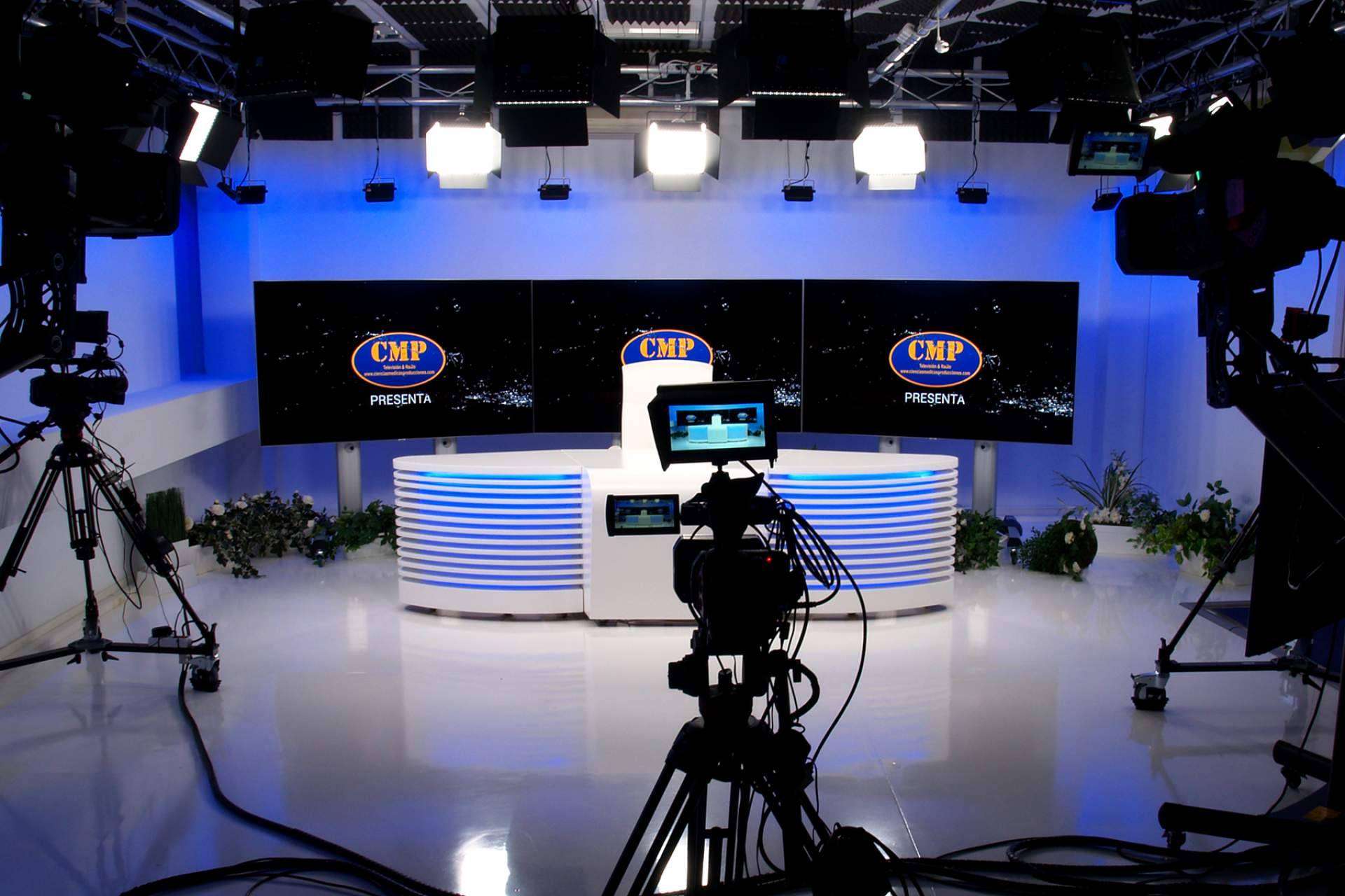 Alquiler de platós de televisión en Excelencia Médica TV