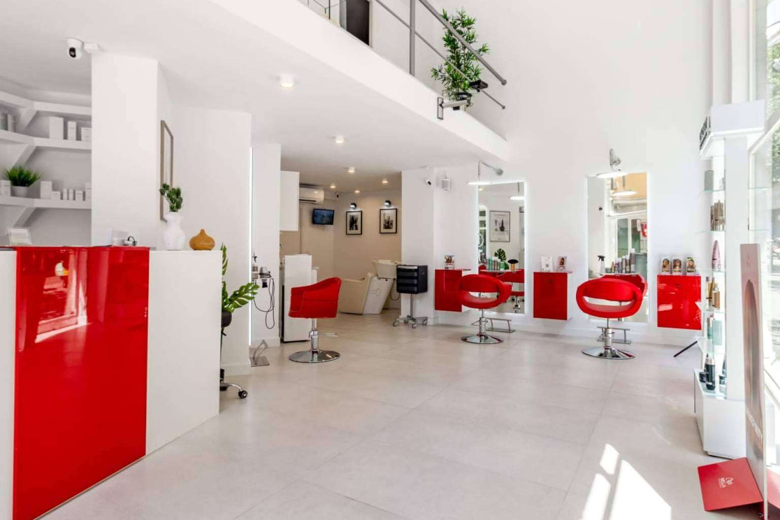 Las Heroínas ofrece formaciones y servicios de estética de calidad