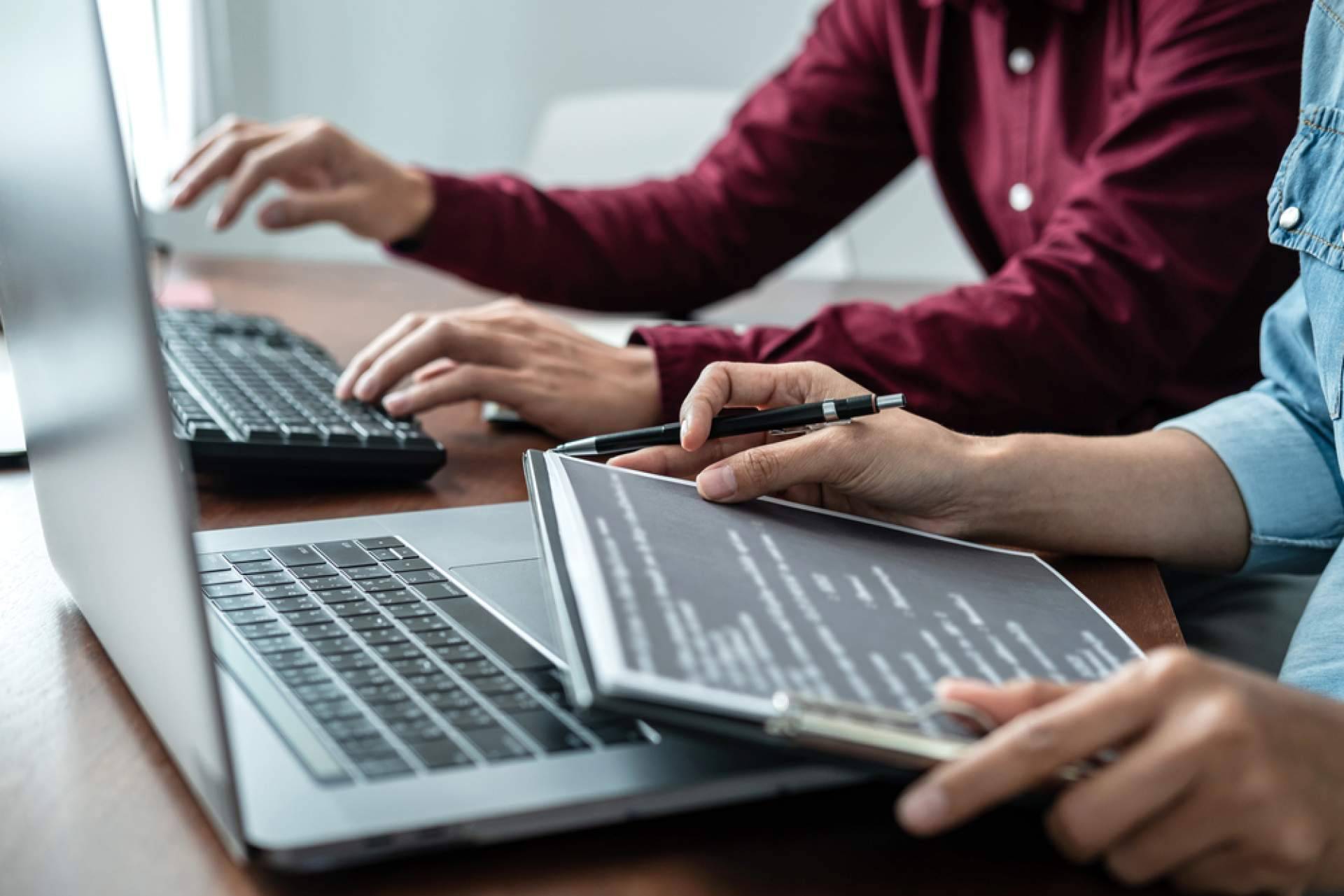 KCram Solutions, especialistas en el desarrollo de aplicaciones de escritorio y web