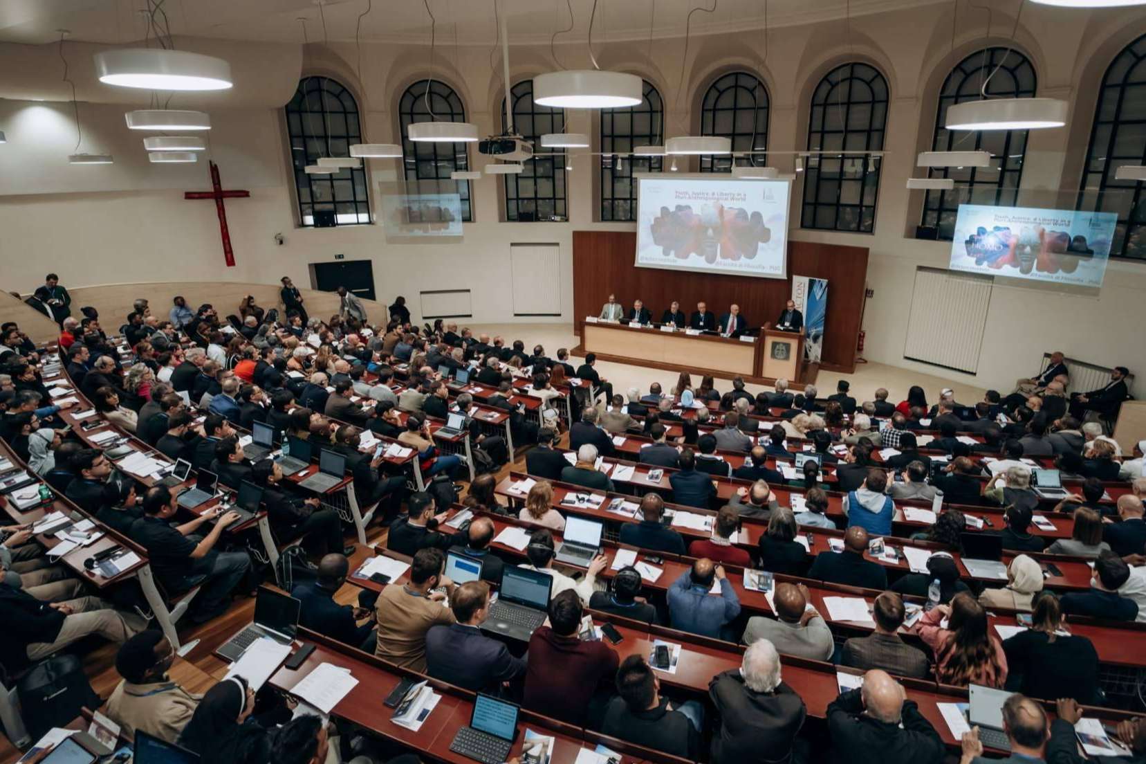 El Instituto Acton desvela las tinieblas en Roma. Reflexiones sobre verdad, justicia y libertad en la Gregoriana