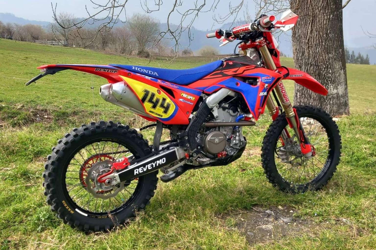 ADHESIVOSEMBARRADOS, diseños de plásticos y adhesivos para motocross personalizados