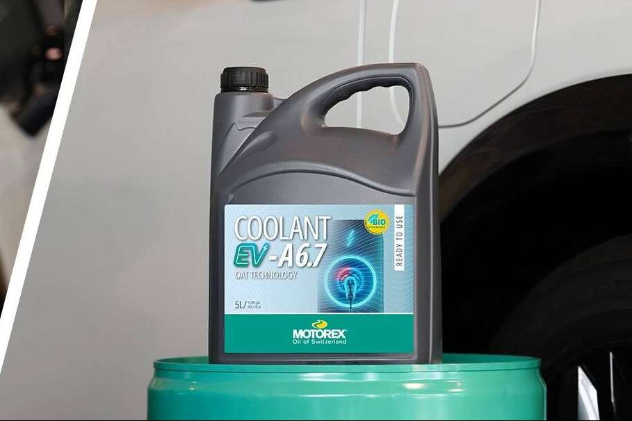Nueva gama de refrigerantes biodegradables MOTOREX para vehículos eléctricos