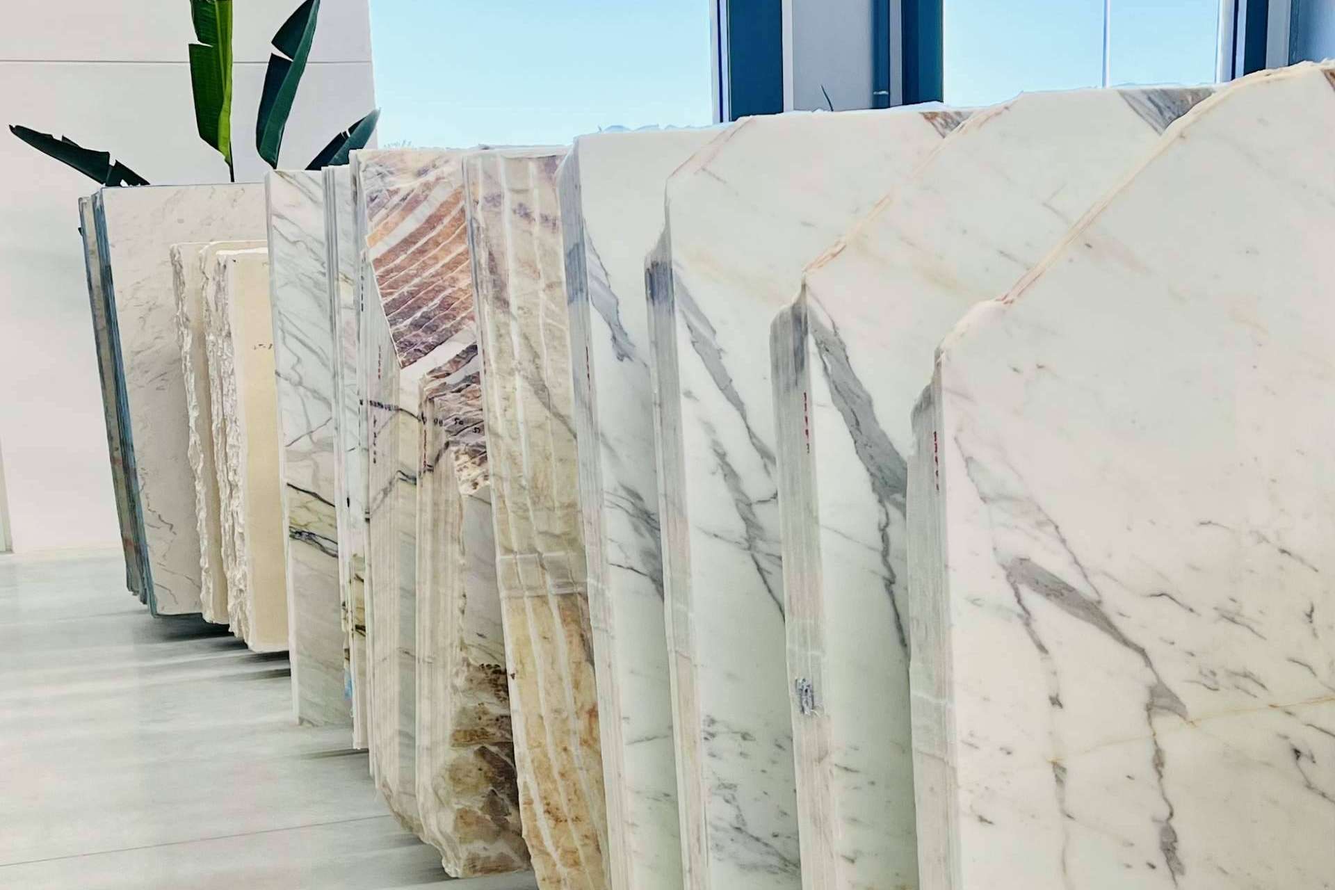 En Mediterranea Stone se pueden encontrar algunos de los mármoles blancos más espectaculares del mercado