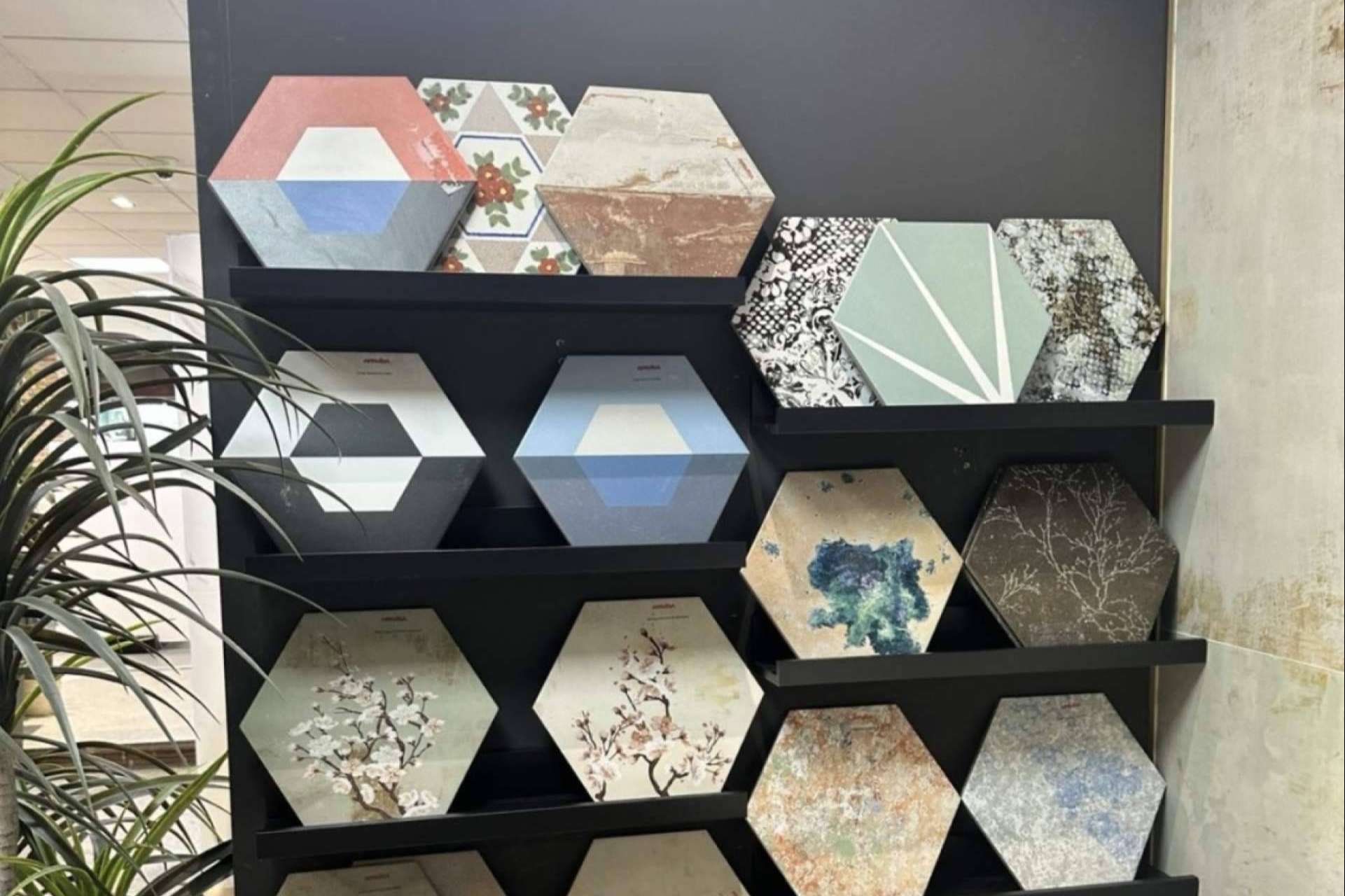 Un amplio catálogo de materiales y mobiliario para baños y cocinas en Sacosa, en Alcalá de Henares, Madrid