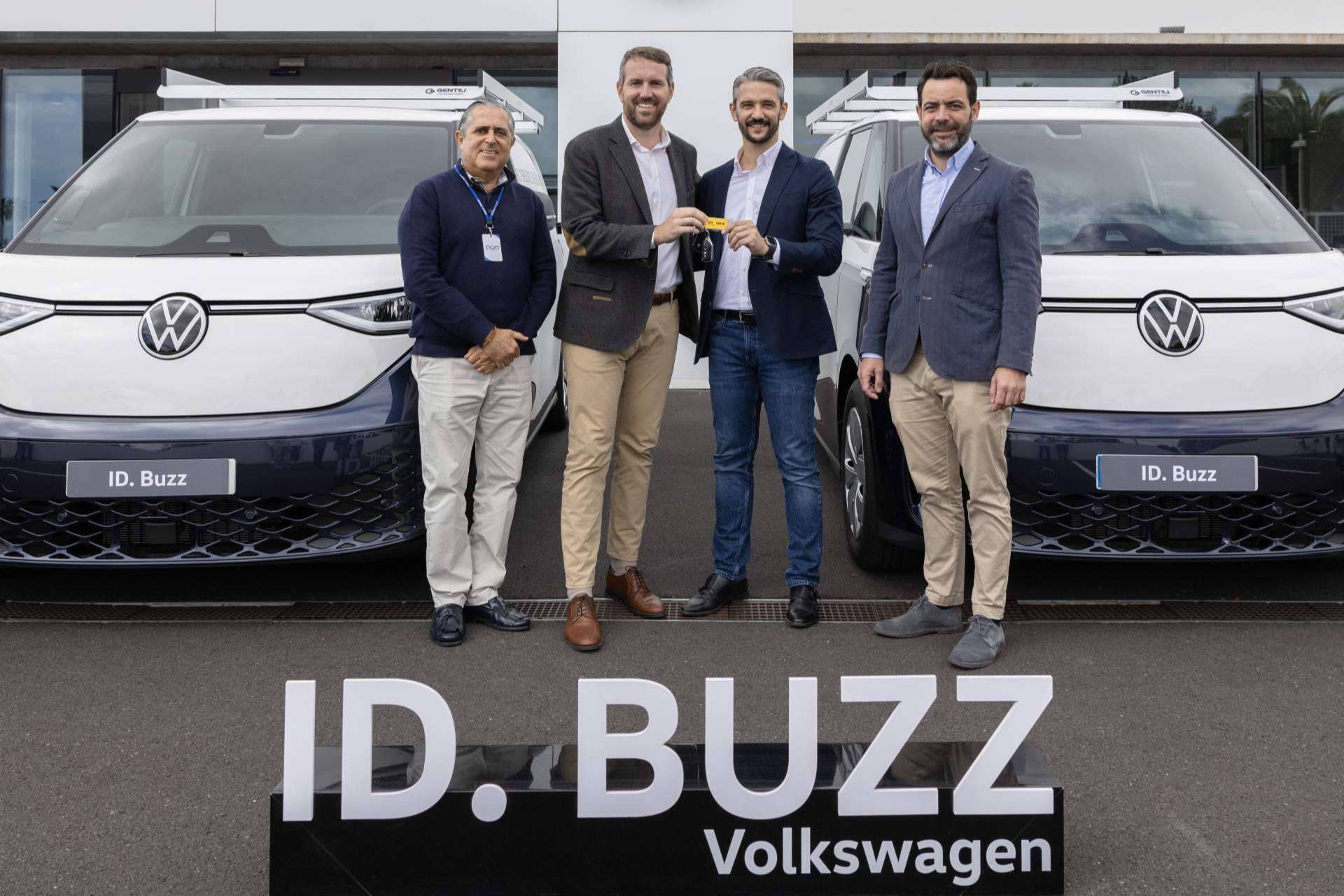 EAVE, un referente en la movilidad sostenible con su flota de Volkswagen ID. Buzz