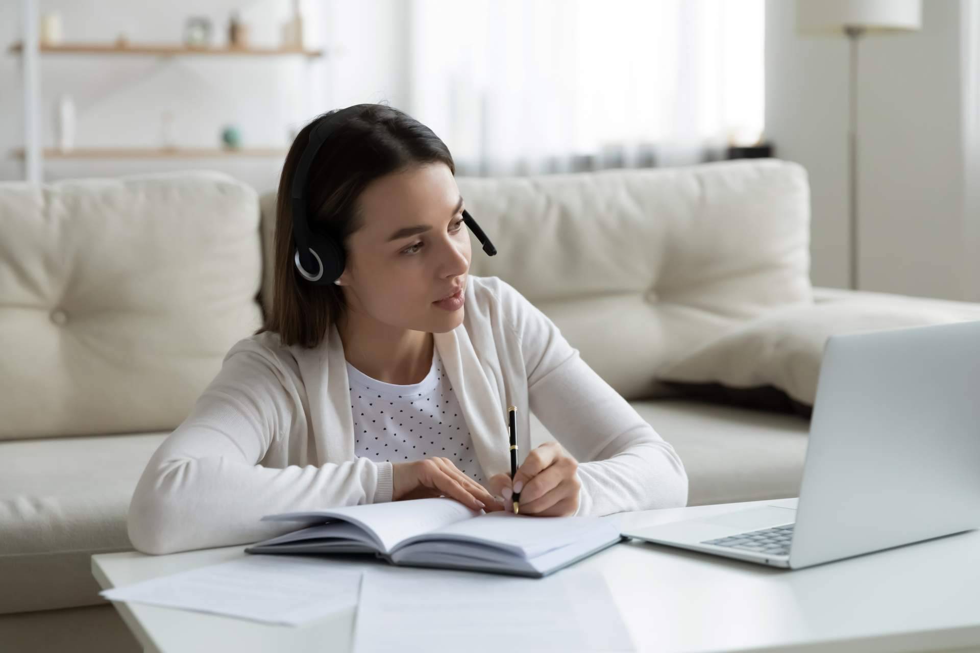Cursos para mejorar la trayectoria profesional con Constanza Business & Protocol School