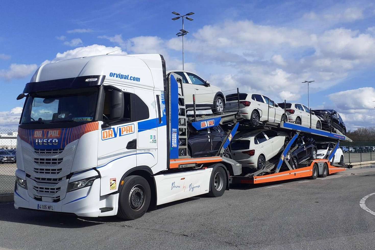 Orvipal, compañía de transporte y logística dedicada a los grandes fabricantes de vehículos