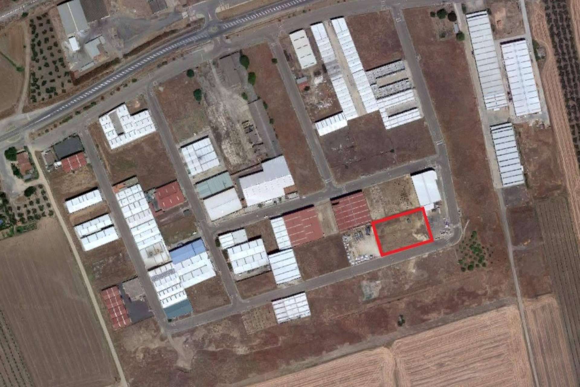 A la venta un lote de parcelas cercano a la nueva base militar del ejército de Tierra en Córdoba