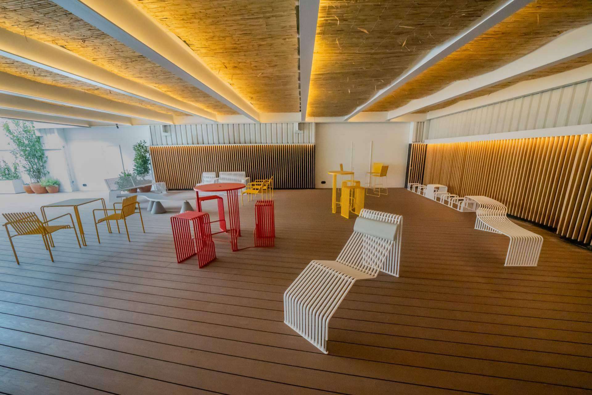 Mobiliar habla de la importancia del diseño de espacios outdoor en oficinas