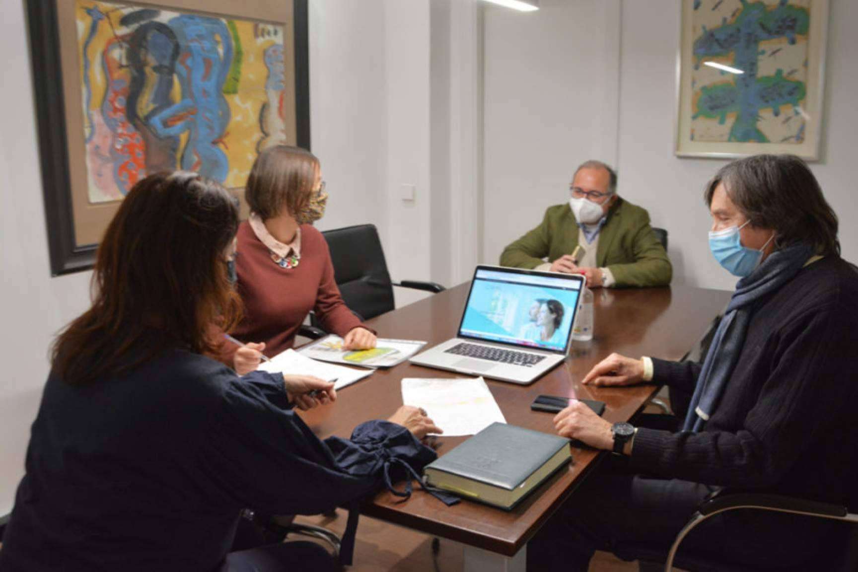 Una familia con hijos menores se salva de perder su casa gracias a AREC